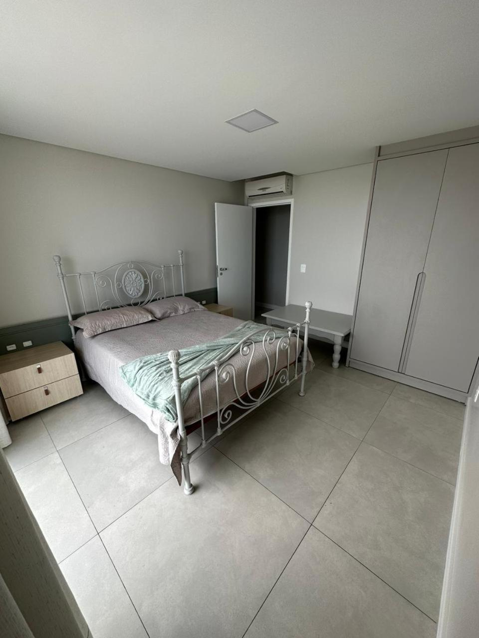 Apartamento Frente Mar Na Baia De Porto Belo Eksteriør bilde